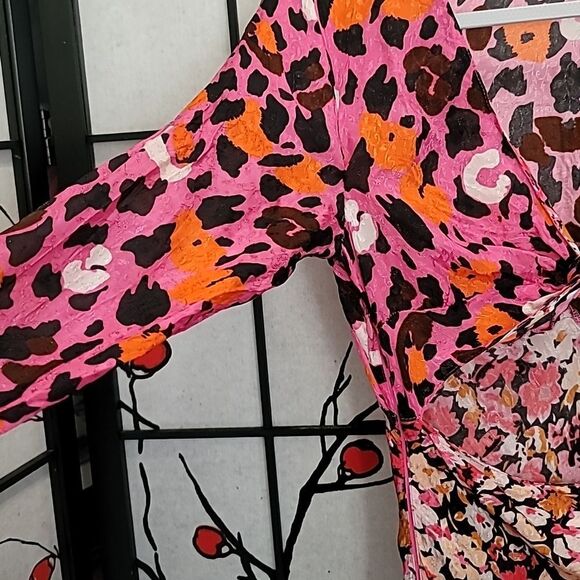 SAYLOR Delphine Abstract Print Satin Dress - Picture 9 of 12